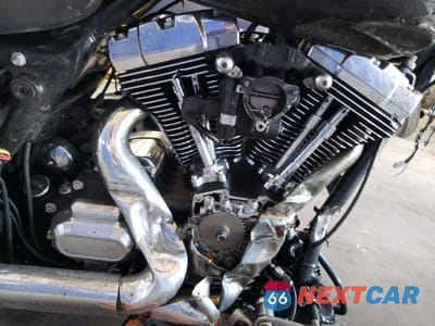 Zdjęcie 7 z 10 samochodu: 2016 HARLEY-DAVIDSON FLHXS STREET GLIDE SPECIAL VIN:1HD1KRM19GB690687 - miniatura