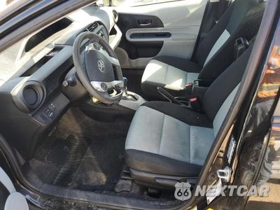 Zdjęcie 7 z 12 samochodu: 2013 TOYOTA PRIUS C VIN:JTDKDTB30D1552524 - miniatura