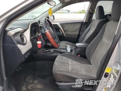 Zdjęcie 7 z 13 samochodu: 2015 TOYOTA RAV4 LE VIN:JTMZFREV9FJ043317 - miniatura