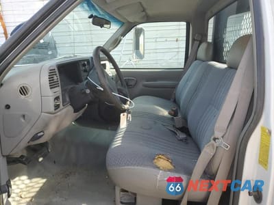 Zdjęcie 7 z 12 samochodu: 2002 CHEVROLET GMT-400 C3500-HD VIN:3GBKC34G02M116313 - miniatura