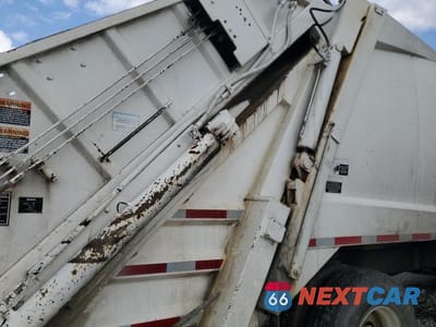 Zdjęcie 6 z 10 samochodu: 2006 FREIGHTLINER M2 106 MEDIUM DUTY VIN:1FVACXDC56HW64060 - miniatura