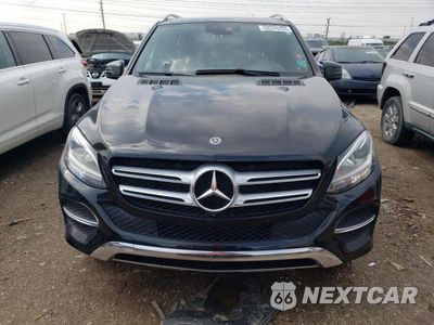 Piąte zdjęcie samochodu w środku: 2017 MERCEDES-BENZ GLE 350 4MATIC VIN:4JGDA5HB7HA968230 - miniatura