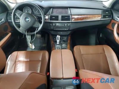 Zdjęcie 8 z 13 samochodu: 2013 BMW X5 XDRIVE35I VIN:5UXZV4C52D0E00883 - miniatura