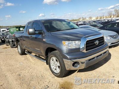 Czwarte zdjęcie samochodu z boku: 2007 TOYOTA TUNDRA DOUBLE CAB SR5 VIN:5TFBV54147X012079 - miniatura