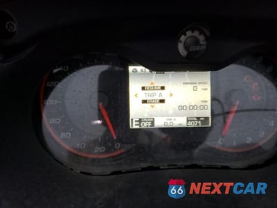 Zdjęcie 8 z 10 samochodu: 2013 CAN-AM SPYDER ROADSTER RT VIN:2BXNBBC13DV006121 - miniatura
