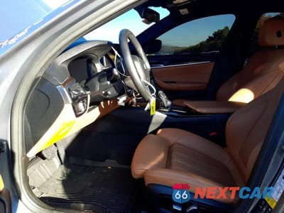 Zdjęcie 7 z 12 samochodu: 2021 BMW 540 XI VIN:WBA73BJ07MWX09749 - miniatura