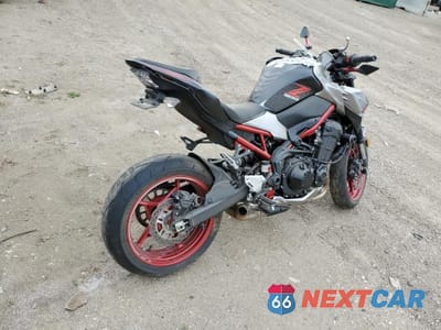 Czwarte zdjęcie samochodu z boku: 2023 KAWASAKI ZR900 F VIN:ML5ZRDF13PDA58379 - miniatura
