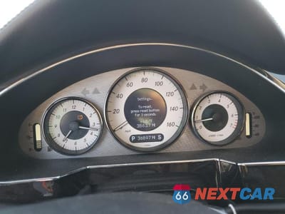 Zdjęcie 9 z 12 samochodu: 2009 MERCEDES-BENZ CLS 550 VIN:WDDDJ72X69A146918 - miniatura