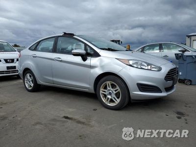 Czwarte zdjęcie samochodu z boku: 2019 FORD FIESTA SE VIN:3FADP4BJ1KM100771 - miniatura