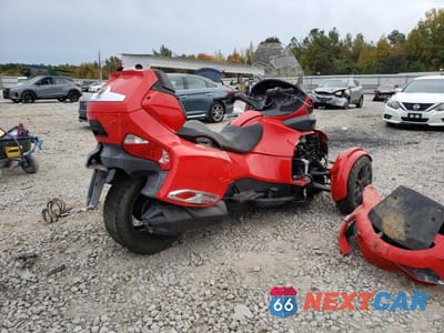 Czwarte zdjęcie samochodu z boku: 2013 CAN-AM SPYDER ROADSTER RT VIN:2BXNBBC13DV006121 - miniatura