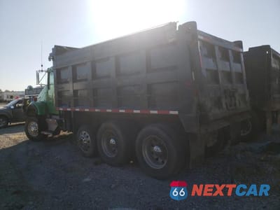 Trzecie zdjęcie samochodu z tyłu: 2000 KENWORTH CONSTRUCTION T800 VIN:1NKDLU0X1YJ846235 - miniatura