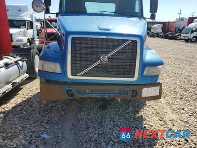 Zdjęcie 7 z 10 samochodu: 2014 VOLVO VN VNM VIN:4V4MC9EG9EN173324 - miniatura