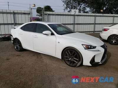 Czwarte zdjęcie samochodu z boku: 2018 LEXUS IS 300 VIN:JTHBA1D22J5075776 - miniatura