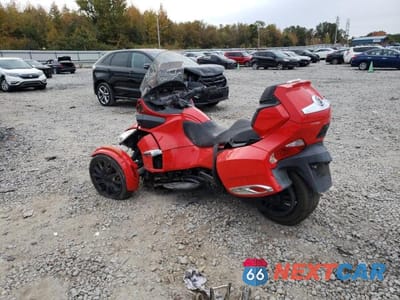 Trzecie zdjęcie samochodu z tyłu: 2013 CAN-AM SPYDER ROADSTER RT VIN:2BXNBBC13DV006121 - miniatura