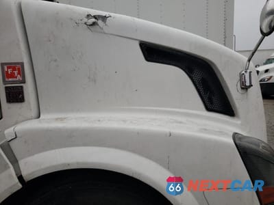 Zdjęcie 7 z 10 samochodu: 2012 VOLVO VN VNL VIN:4V4NC9EJ3CN538786 - miniatura