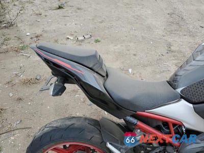 Zdjęcie 6 z 10 samochodu: 2023 KAWASAKI ZR900 F VIN:ML5ZRDF13PDA58379 - miniatura