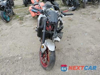 Zdjęcie 9 z 10 samochodu: 2023 KAWASAKI ZR900 F VIN:ML5ZRDF13PDA58379 - miniatura