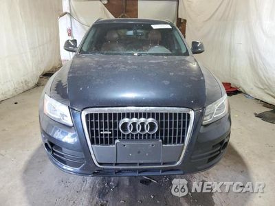 Piąte zdjęcie samochodu w środku: 2012 AUDI Q5 PREMIUM PLUS VIN:WA1LFAFP8CA105481 - miniatura