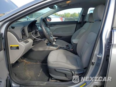 Zdjęcie 7 z 12 samochodu: 2017 HYUNDAI ELANTRA SE VIN:5NPD74LF6HH187182 - miniatura