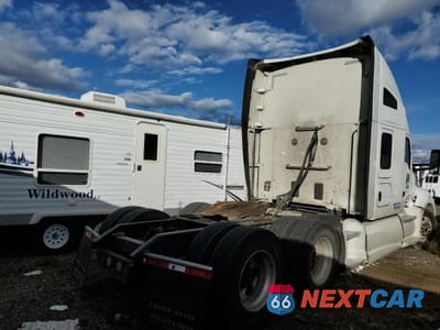 Czwarte zdjęcie samochodu z boku: 2017 KENWORTH CONSTRUCTION T680 VIN:1XKYDP9X0HJ144979 - miniatura