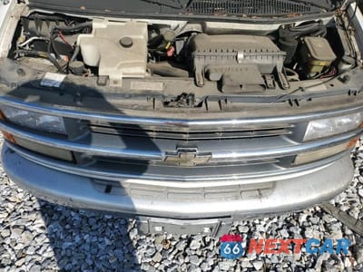 Zdjęcie 7 z 10 samochodu: 2000 CHEVROLET EXPRESS G3500 VIN:1GBJG31J5Y1222732 - miniatura