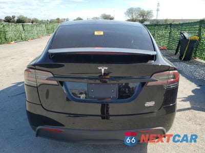 Zdjęcie 6 z 13 samochodu: 2022 TESLA MODEL X VIN:7SAXCBE6XNF353324 - miniatura