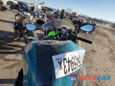 Piąte zdjęcie samochodu w środku: 2021 KAWASAKI ZX636 K VIN:JKBZXJH16MA007532 - miniatura