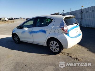Drugie zdjęcie samochodu z przodu: 2013 TOYOTA PRIUS C VIN:JTDKDTB33D1046864 - miniatura