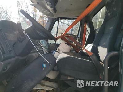 Piąte zdjęcie samochodu w środku: 2010 FREIGHTLINER M2 106 MEDIUM DUTY VIN:1FVHCYBSXADAR1772 - miniatura
