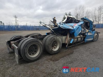 Czwarte zdjęcie samochodu z boku: 2017 FREIGHTLINER CASCADIA 125 VIN:1FUJGLDR7HLHL8099 - miniatura