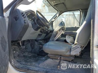 Zdjęcie 7 z 12 samochodu: 2013 FORD F650 SUPER DUTY VIN:3FRNX6FB2DV798112 - miniatura
