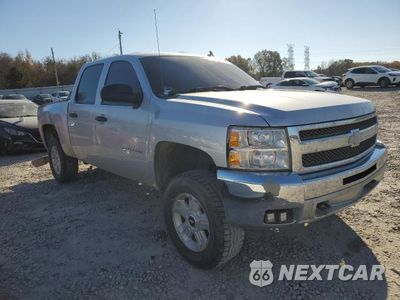 Czwarte zdjęcie samochodu z boku: 2013 CHEVROLET SILVERADO K1500 LT VIN:3GCPKSE7XDG301516 - miniatura