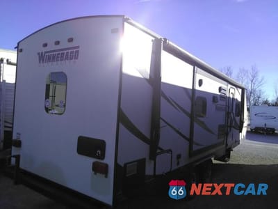 Czwarte zdjęcie samochodu z boku: 2014 WINNEBAGO TRAVELTRLR VIN:54CAG0P28E1W88886 - miniatura
