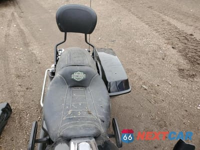 Zdjęcie 6 z 10 samochodu: 2012 HARLEY-DAVIDSON FLTRX ROAD GLIDE CUSTOM VIN:1HD1KHM36CB621820 - miniatura