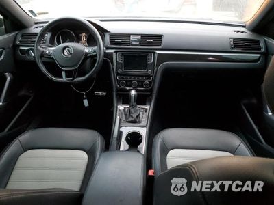 Zdjęcie 8 z 13 samochodu: 2018 VOLKSWAGEN PASSAT GT VIN:1VWJM7A31JC038795 - miniatura