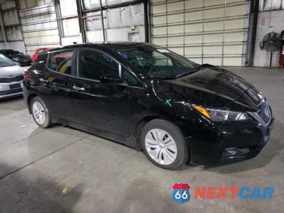 Czwarte zdjęcie samochodu z boku: 2020 NISSAN LEAF S VIN:1N4AZ1BP9LC311168 - miniatura