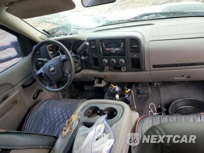 Zdjęcie 8 z 12 samochodu: 2013 CHEVROLET SILVERADO C3500 VIN:1GB5CZEG2DZ299505 - miniatura