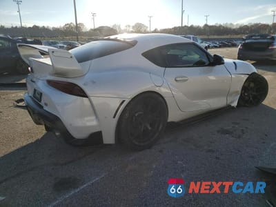 Trzecie zdjęcie samochodu z tyłu: 2021 TOYOTA SUPRA BASE VIN:WZ1DB0C08MW045912 - miniatura