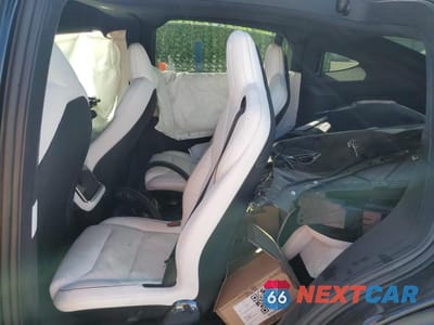 Zdjęcie 11 z 13 samochodu: 2022 TESLA MODEL X VIN:7SAXCBE6XNF353324 - miniatura