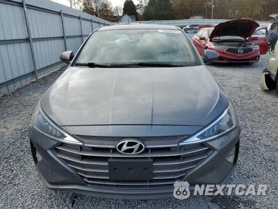 Piąte zdjęcie samochodu w środku: 2019 HYUNDAI ELANTRA SEL VIN:5NPD84LF1KH421118 - miniatura