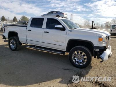 Czwarte zdjęcie samochodu z boku: 2015 GMC SIERRA K2500 DENALI VIN:1GT120E8XFF525909 - miniatura