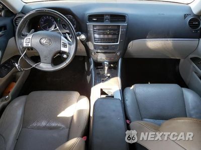 Zdjęcie 8 z 12 samochodu: 2012 LEXUS IS 250 VIN:JTHBF5C22C2102974 - miniatura