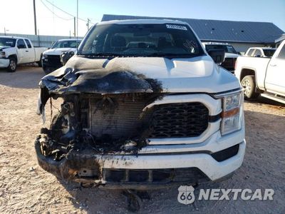 Piąte zdjęcie samochodu w środku: 2022 FORD F150 SUPERCREW VIN:1FTFW1E84NKE27187 - miniatura