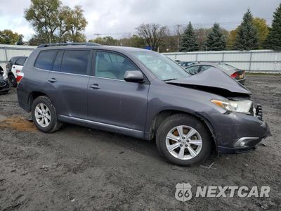 Czwarte zdjęcie samochodu z boku: 2012 TOYOTA HIGHLANDER BASE VIN:5TDBK3EH7CS119698 - miniatura