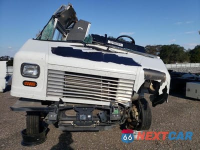 Piąte zdjęcie samochodu w środku: 2022 FORD F59 VIN:1F65F5KN8N0A06276 - miniatura