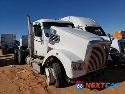 2018 FREIGHTLINER 122SD 3AKJGNDV6JDJN2465 - główne zdjęcie licytacji z USA - miniatura