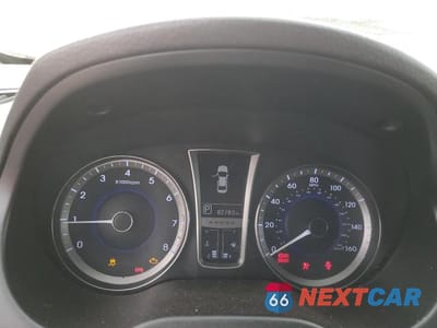 Zdjęcie 9 z 12 samochodu: 2012 HYUNDAI AZERA GLS VIN:KMHFH4JG0CA172688 - miniatura