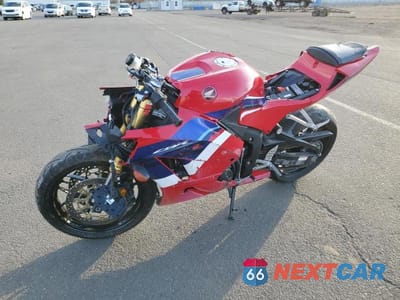 Drugie zdjęcie samochodu z przodu: 2023 HONDA CBR600 RR VIN:JH2PC40J4PK900055 - miniatura