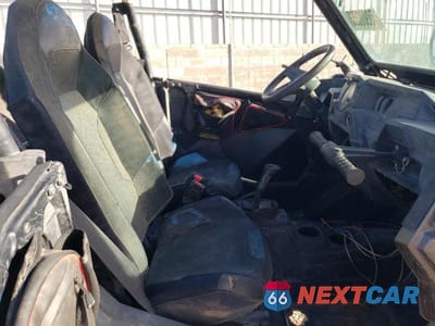 Piąte zdjęcie samochodu w środku: 2017 POLARIS RZR XP 4 1000 EPS VIN:3NSVFE991HF932030 - miniatura