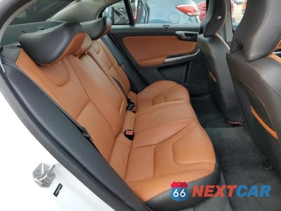 Zdjęcie 10 z 12 samochodu: 2018 VOLVO S60 INSCRIPTION VIN:LYV402TK0JB180482 - miniatura